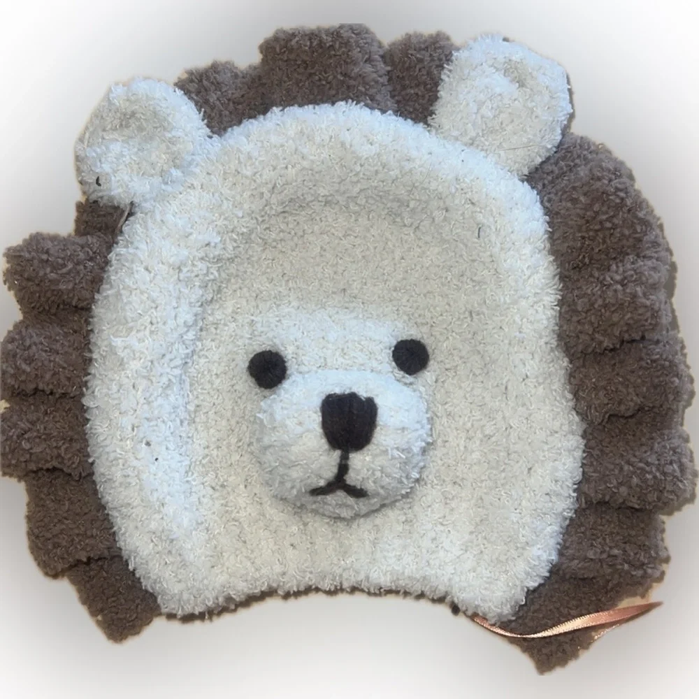 Powder UK bear paw fluffy mittens in super soft plush polyester / unisex - NWT